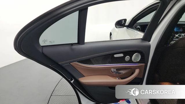 Mercedes-Benz E-Class W213 id 4283323 из Кореи 17