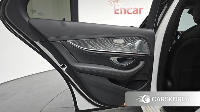 Mercedes-Benz E-Class W213 id 4268494 из Кореи 17