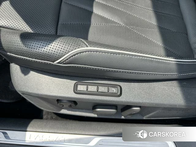 Volkswagen Passat id 4264497 из Китая 17