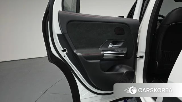 Mercedes-Benz EQA H243 id 4779679 из Кореи 17