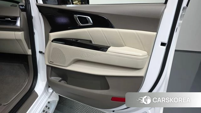 Kia Carnival 4th generation id 4640777 из Кореи 17
