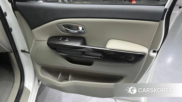 Kia The New Carnival id 4563075 из Кореи 17