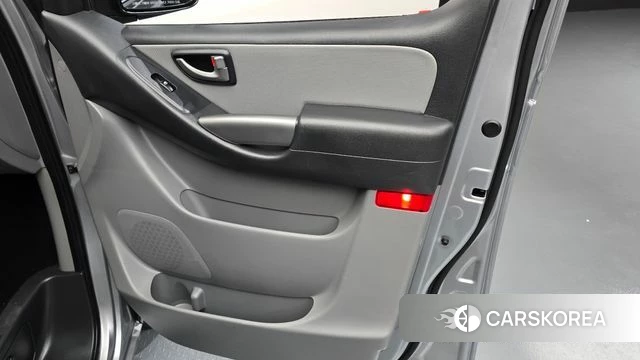 Hyundai The New Grand Starex id 4666970 из Кореи 17