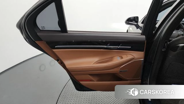 Genesis G90 id 4625928 из Кореи 17