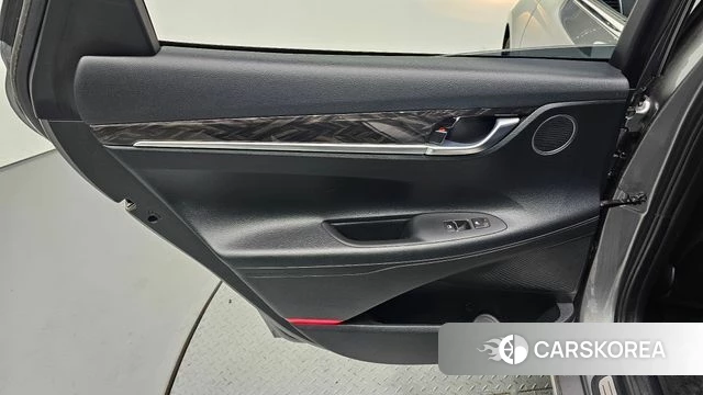Hyundai Grandeur IG id 4295117 из Кореи 17