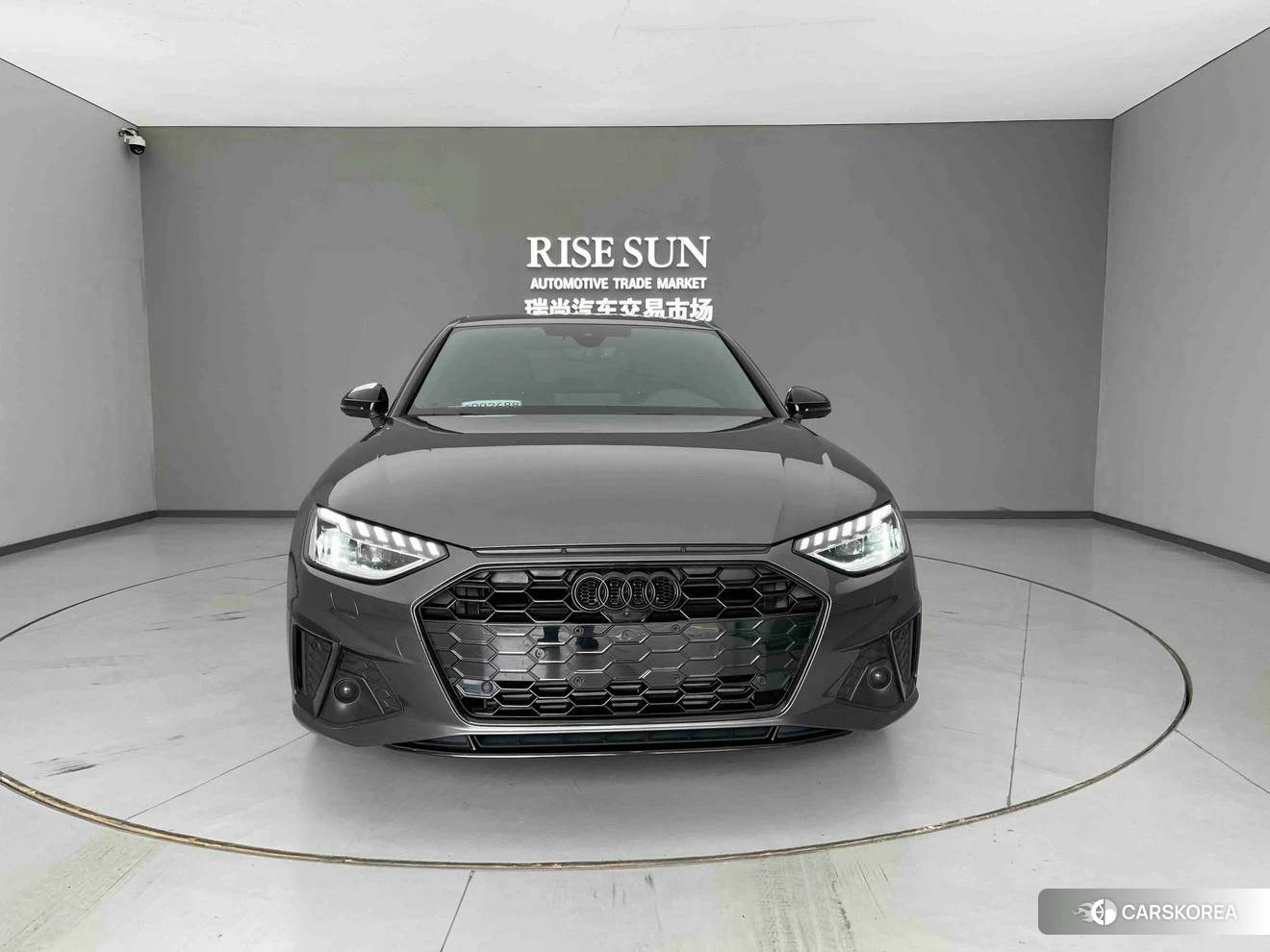 Audi A4L id 4498698 из Китая 17