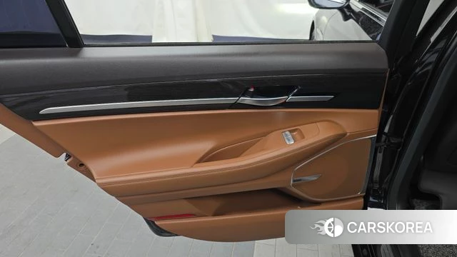 Genesis G90 id 4587004 из Кореи 17