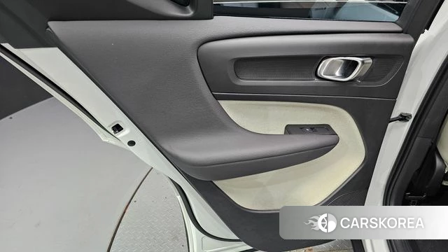 Volvo XC40 id 4847283 из Кореи 17