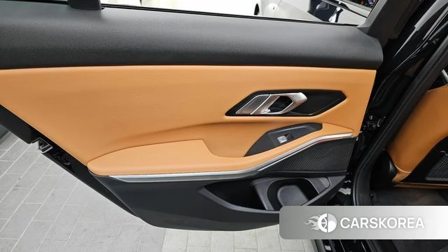 BMW 3 Series (G20) id 4201423 из Кореи 17