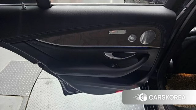 Mercedes-Benz E-Class W213 id 4188393 из Кореи 17