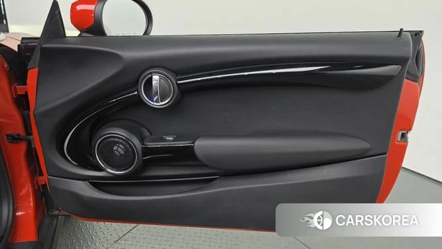 Mini Cooper S Convertible id 4501589 из Кореи 17