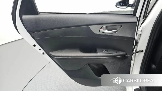 Kia Come New K3 id 4502408 из Кореи 17
