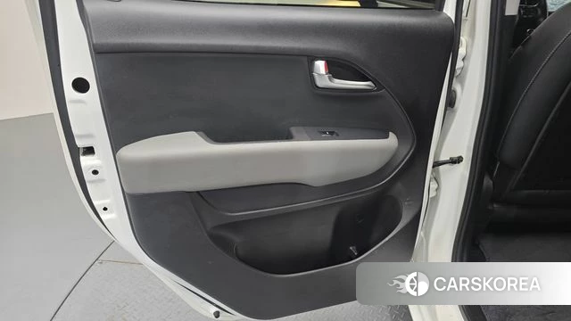 Kia The New Kia Ray id 4893334 из Кореи 17