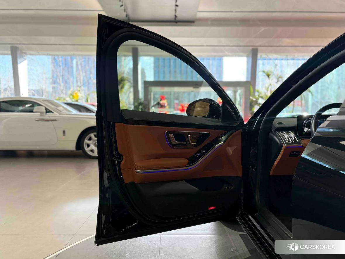 Mercedes-Benz S-class id 4461810 из Китая 17