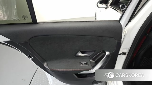 Mercedes-Benz A-Class W177 id 4506311 из Кореи 17