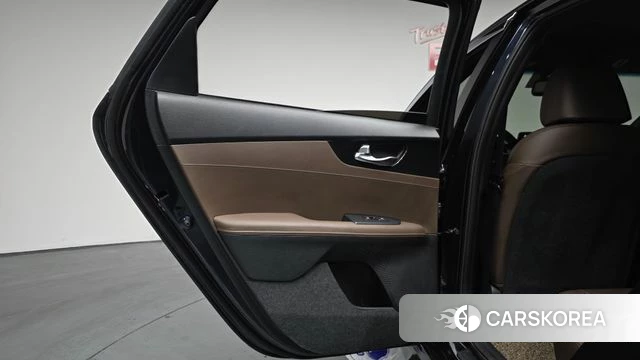 Kia Come New K3 id 4188508 из Кореи 17