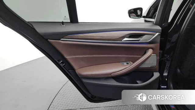 BMW 5 Series (G30) id 4224924 из Кореи 17