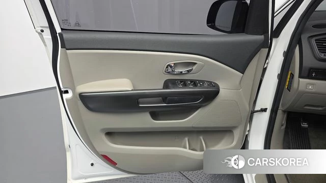 Kia The New Carnival id 4203806 из Кореи 17