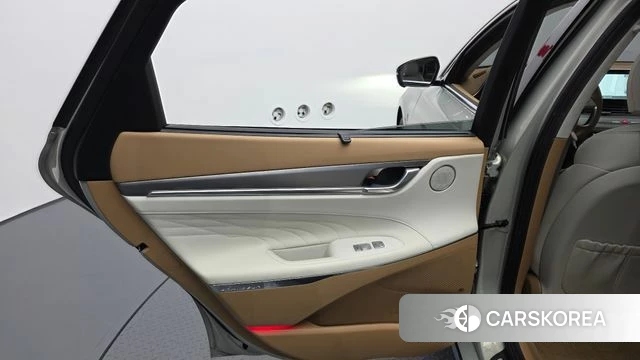 Hyundai The New Grandeur IG Hybrid id 4304424 из Кореи 17