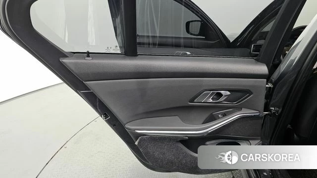 BMW 3 Series (G20) id 4294557 из Кореи 17
