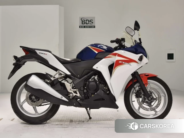 Проданный Honda CBR250R 2011 из Японии