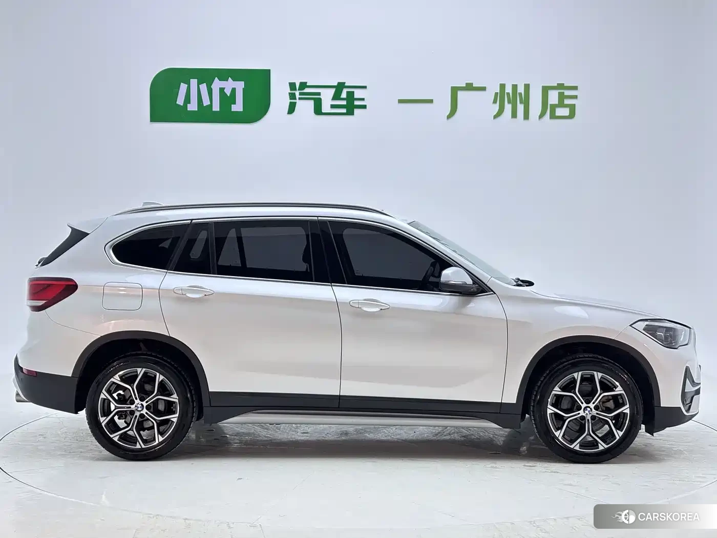 BMW X1 id 4685949 из Китая 17