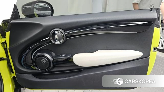 Mini Cooper S id 4665788 из Кореи 17