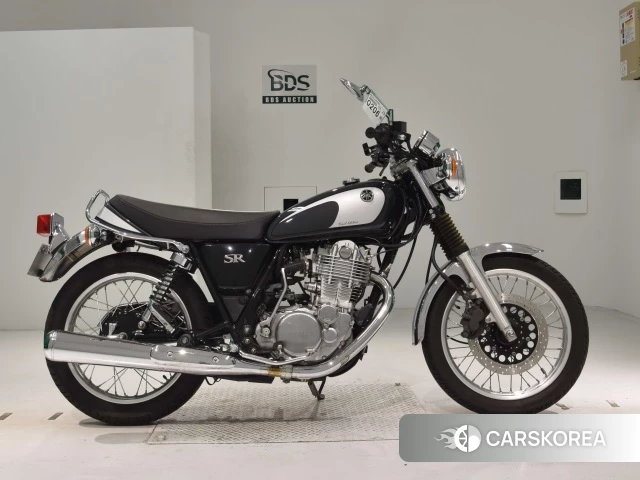 Проданный Yamaha SR400 2021 из Японии