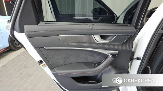Audi RS6 (C8) id 4443568 из Кореи 17