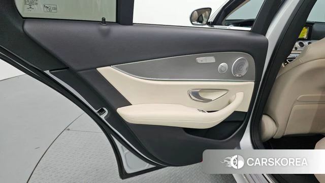 Mercedes-Benz E-Class W213 id 4581745 из Кореи 17