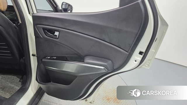 Ssangyong Berry New Tivoli id 4855368 из Кореи 17