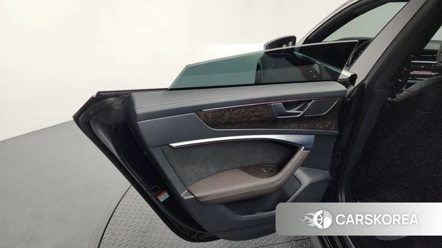 Audi A7 (4K) id 4202814 из Кореи 17