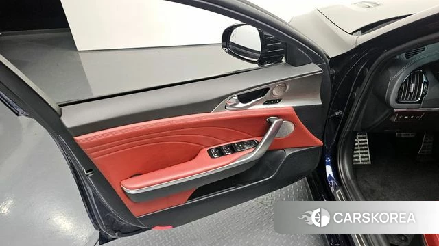 Kia Stinger Meister id 4376720 из Кореи 17