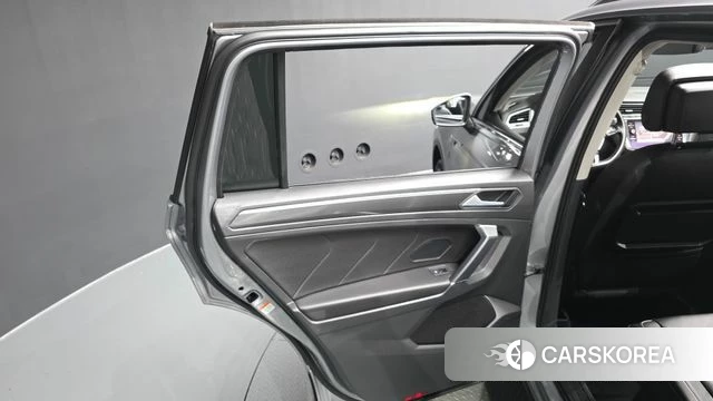 Volkswagen Tiguan Allspace id 4688609 из Кореи 17