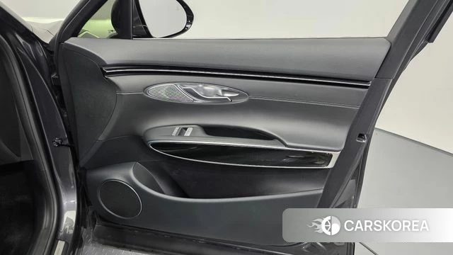 Genesis GV70 id 4624895 из Кореи 17