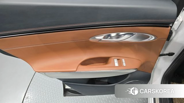Genesis GV70 id 4784823 из Кореи 17