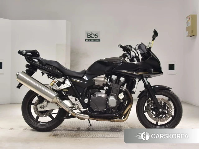 Проданный Honda CB1300SF BOLDOR 2011 из Японии