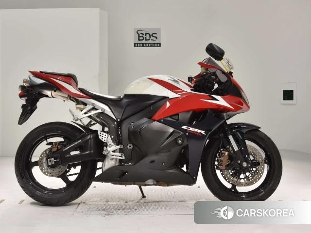 Проданный Honda CBR600RR ABS 2010 из Японии