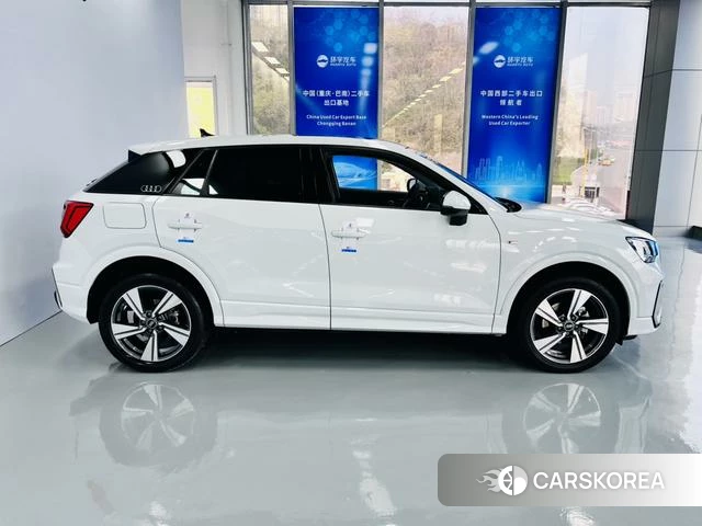 Audi Q2L id 4259097 из Китая 17