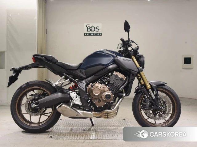 Проданный Honda CB650R 2023 из Японии