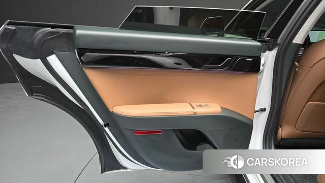 Hyundai Grandeur (GN7) id 4428154 из Кореи 17