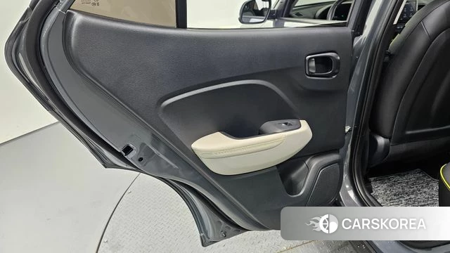 Hyundai Venue id 4387784 из Кореи 17