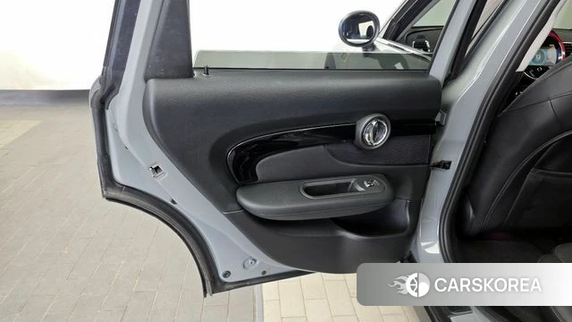 Mini Cooper Clubman id 4309036 из Кореи 17