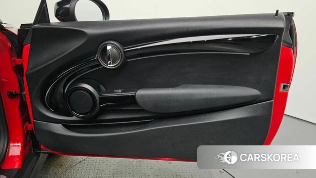 Mini Cooper Convertible id 4280471 из Кореи 17