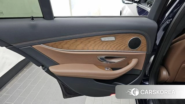 Mercedes-Benz E-Class W213 id 4780104 из Кореи 17