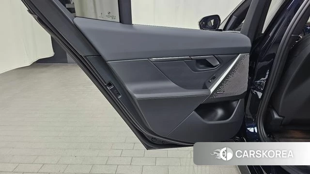 BMW 5 Series (G60) id 4200944 из Кореи 17