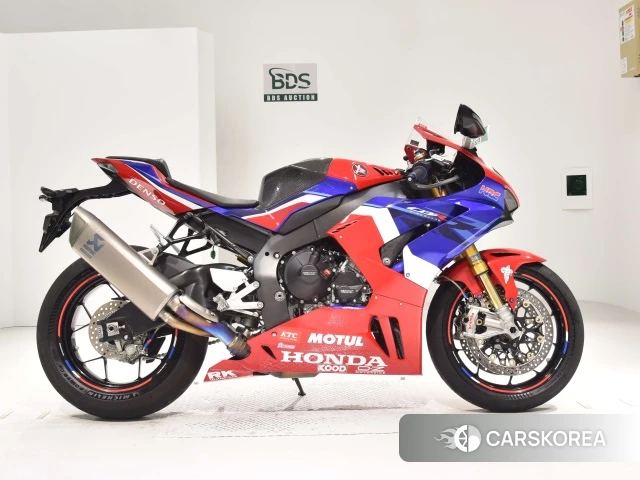 Проданный Honda CBR1000RR-R FIREBLADE SP id 4158643 из Японии