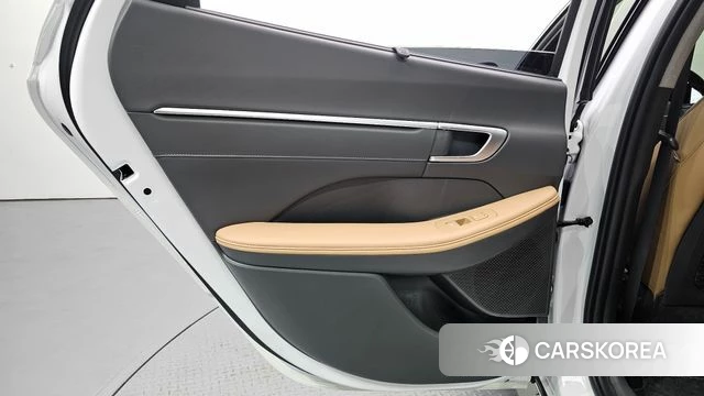 Hyundai Sonata D Edge Hybrid (DN8) id 4506099 из Кореи 17