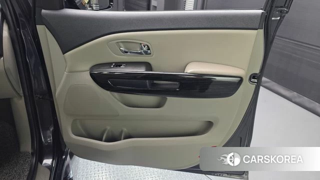 Kia The New Carnival id 4732623 из Кореи 17
