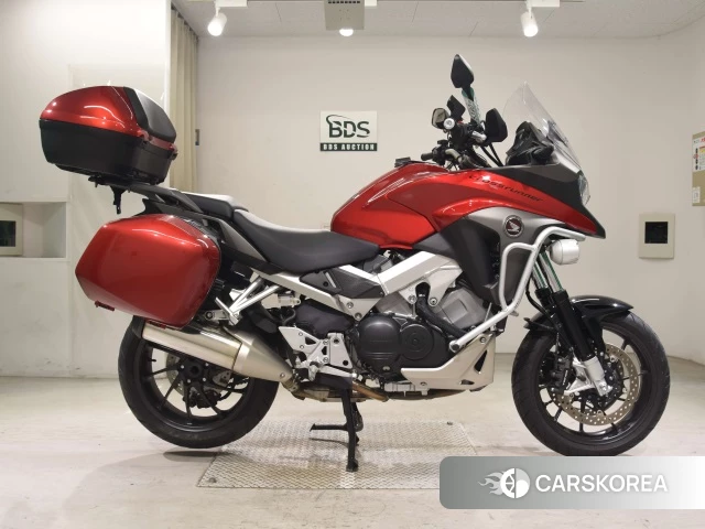 Проданный Honda VFR800X 2018 из Японии